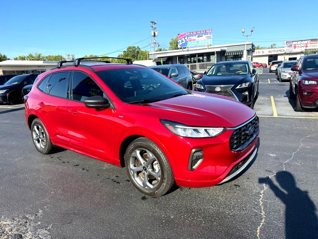 2023 Ford Escape ST-Line photo 2