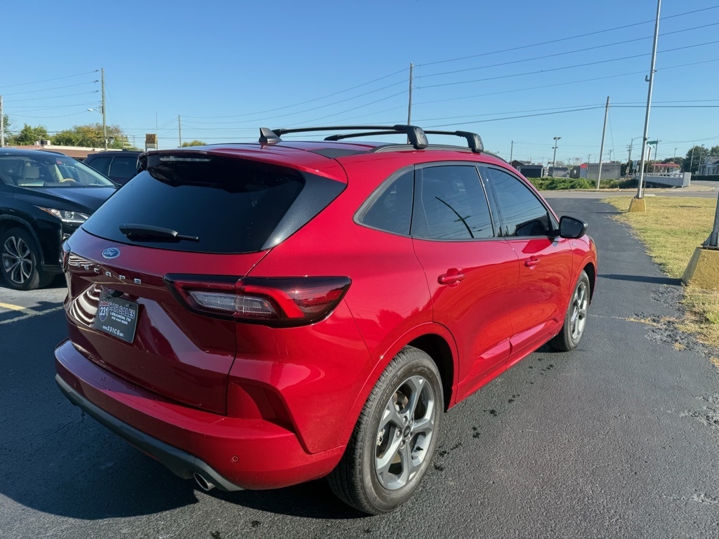 2023 Ford Escape ST-Line photo 3