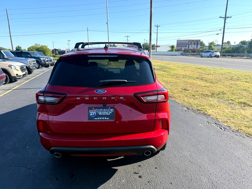 2023 Ford Escape ST-Line photo 4