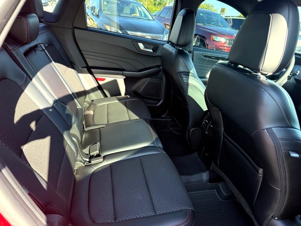 2023 Ford Escape ST-Line photo 14