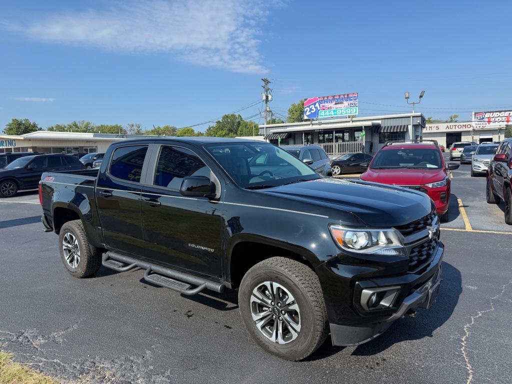 2022 Chevrolet Colorado Z71 photo 2