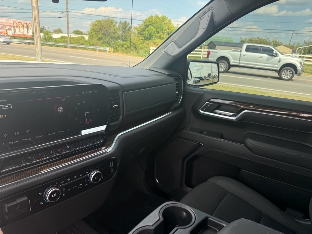 GMC Sierra 1500 Elevation Crew Cab 4WD 2024 GMC Sierra 1500 Elevation Crew Cab 4WD 2024