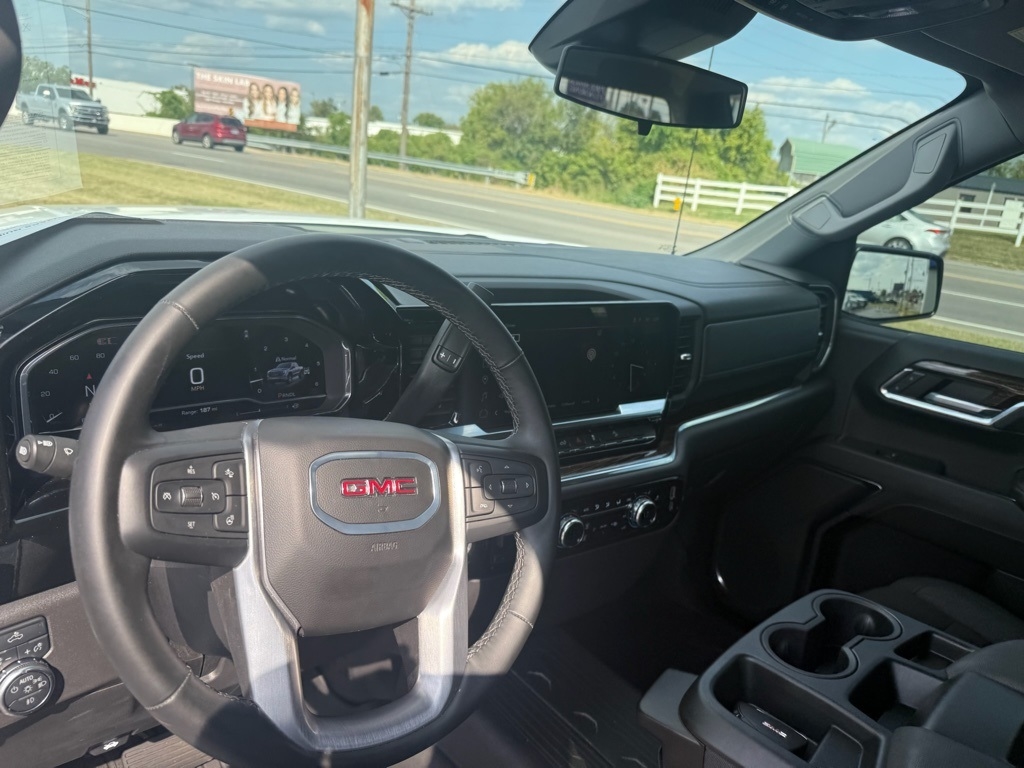 GMC Sierra 1500 Elevation Crew Cab 4WD 2024 GMC Sierra 1500 Elevation Crew Cab 4WD 2024
