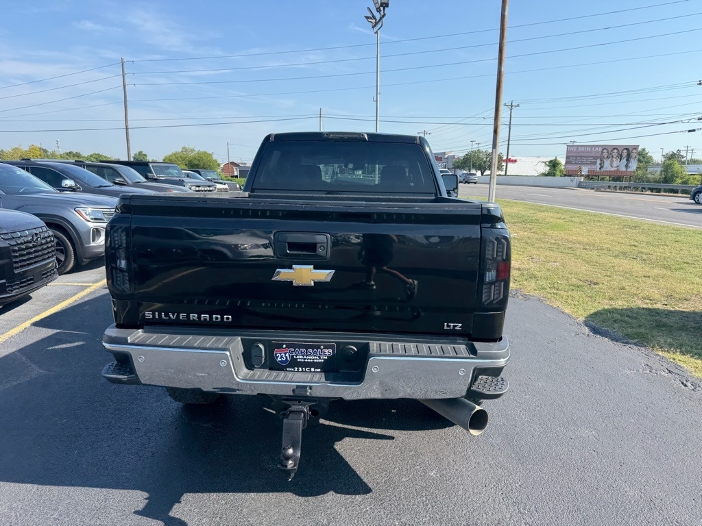 2015 Chevrolet Silverado 3500HD LTZ photo 4