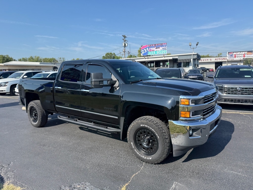 Chevrolet Silverado 3500HD LTZ Crew Cab 4WD 2015 Chevrolet Silverado 3500HD LTZ Crew Cab 4WD 2015