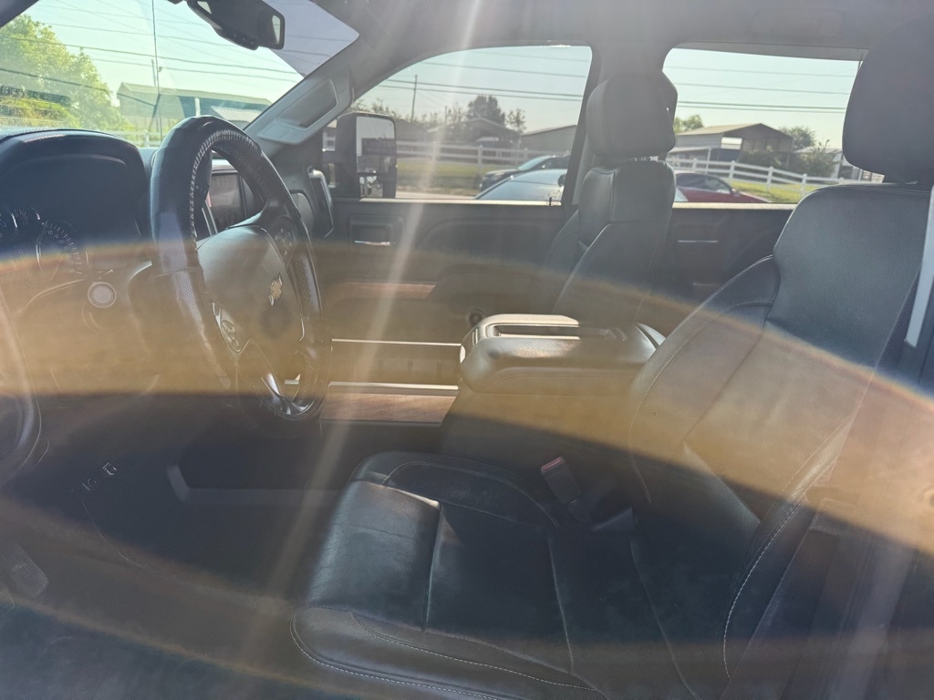 Chevrolet Silverado 3500HD LTZ Crew Cab 4WD 2015 Chevrolet Silverado 3500HD LTZ Crew Cab 4WD 2015