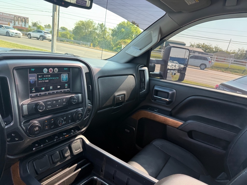 Chevrolet Silverado 3500HD LTZ Crew Cab 4WD 2015 Chevrolet Silverado 3500HD LTZ Crew Cab 4WD 2015