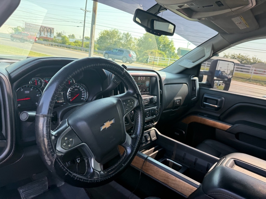 Chevrolet Silverado 3500HD LTZ Crew Cab 4WD 2015 Chevrolet Silverado 3500HD LTZ Crew Cab 4WD 2015
