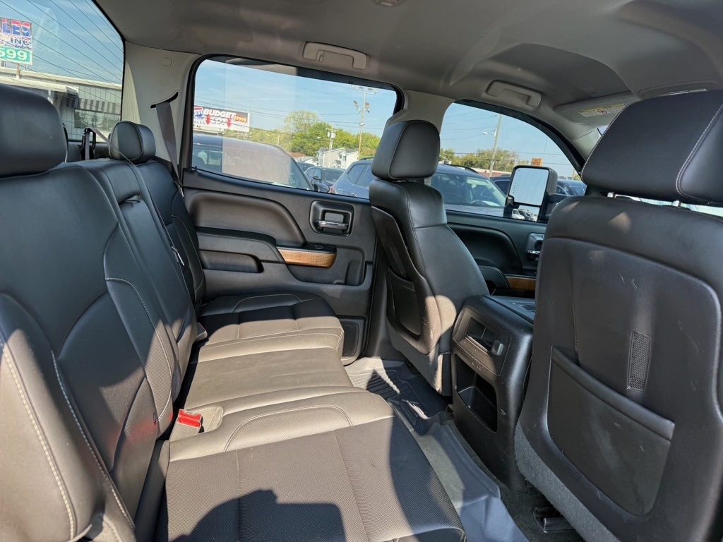 Chevrolet Silverado 3500HD LTZ Crew Cab 4WD 2015 Chevrolet Silverado 3500HD LTZ Crew Cab 4WD 2015