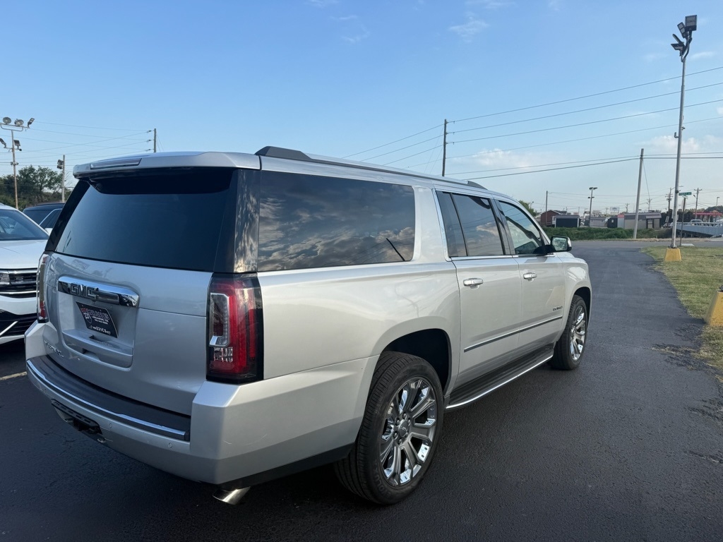 2016 Gmc Yukon XL Denali photo 3