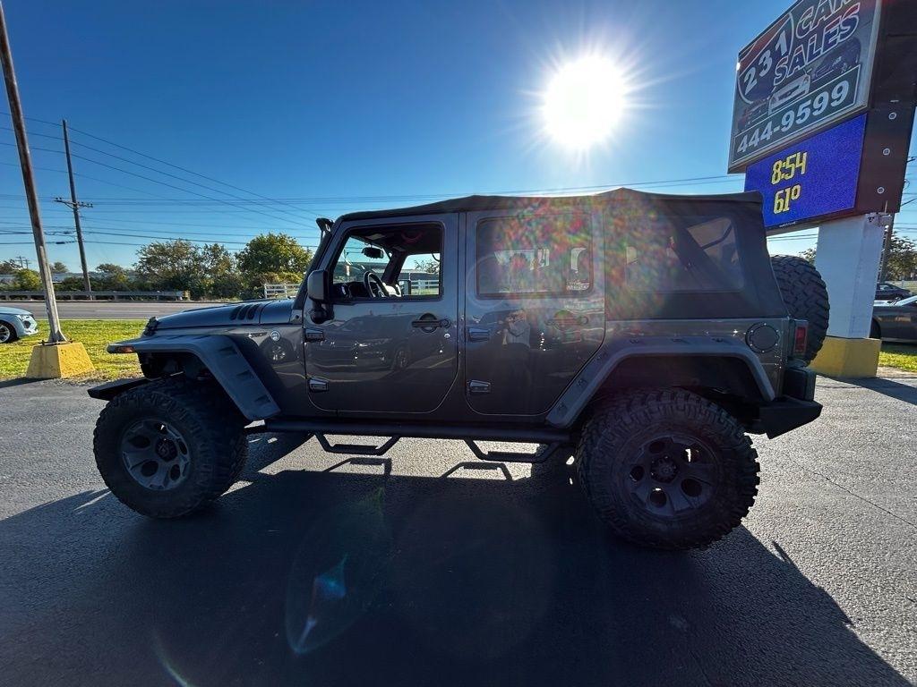 2016 Jeep Wrangler Unlimited Sahara