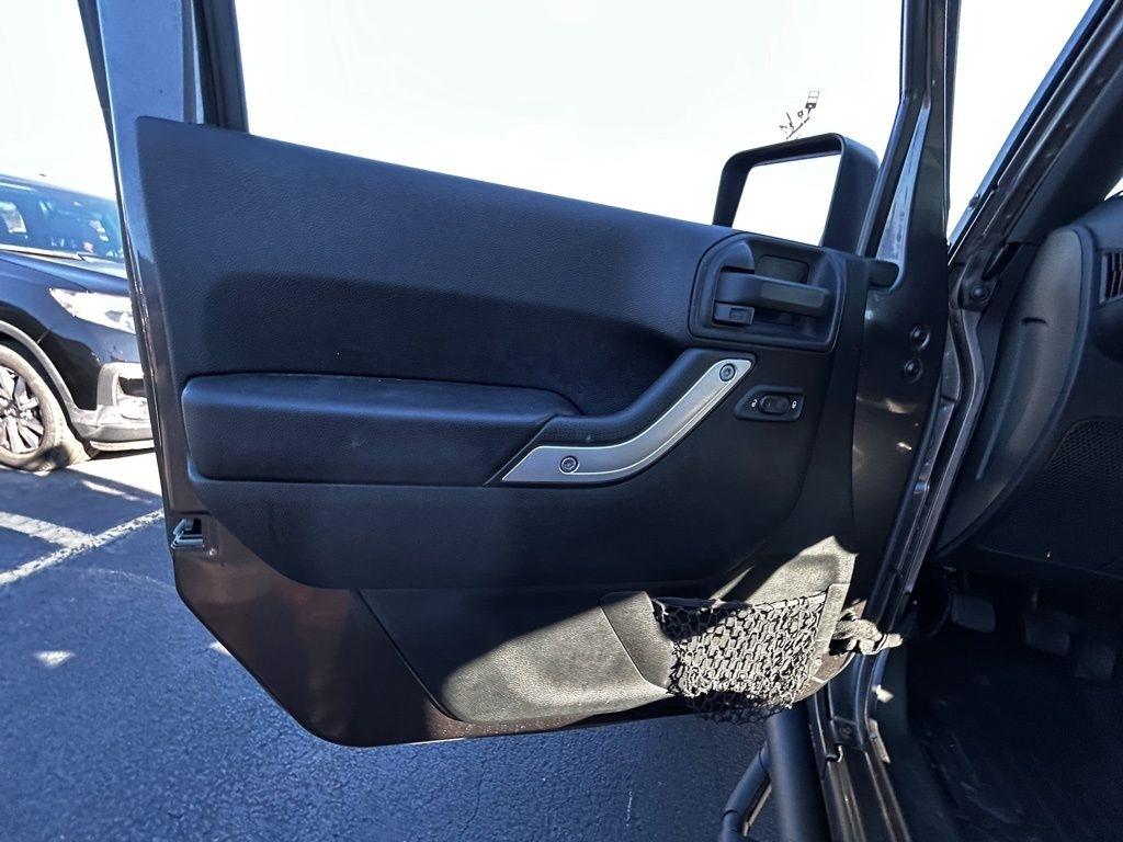 Jeep Wrangler Unlimited Sahara 4WD 2016