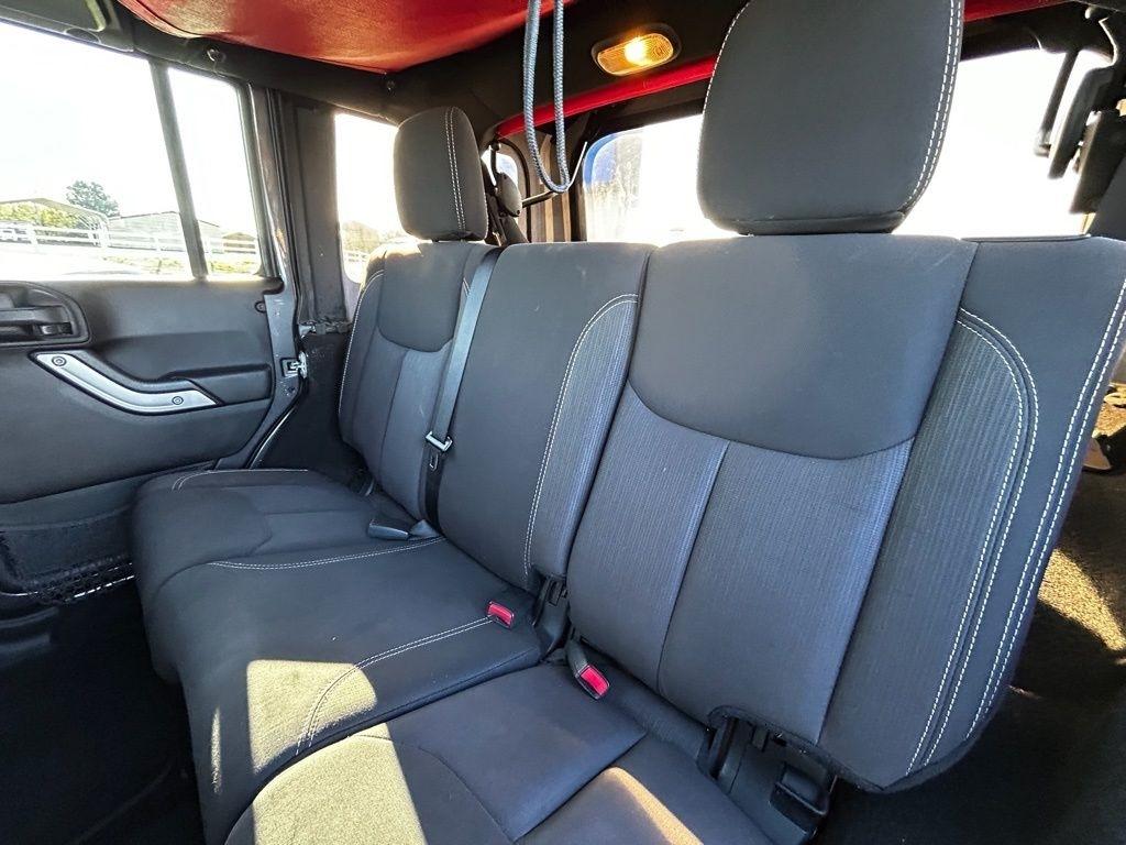 Jeep Wrangler Unlimited Sahara 4WD 2016