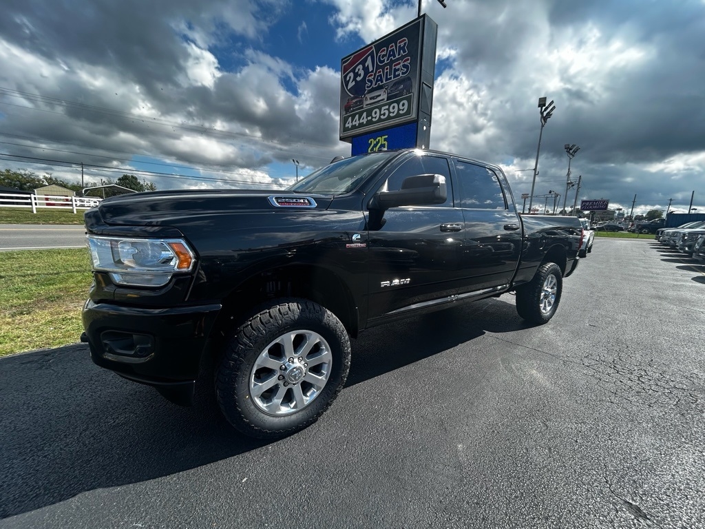 2022 RAM 2500 Tradesman Crew Cab SWB 4WD