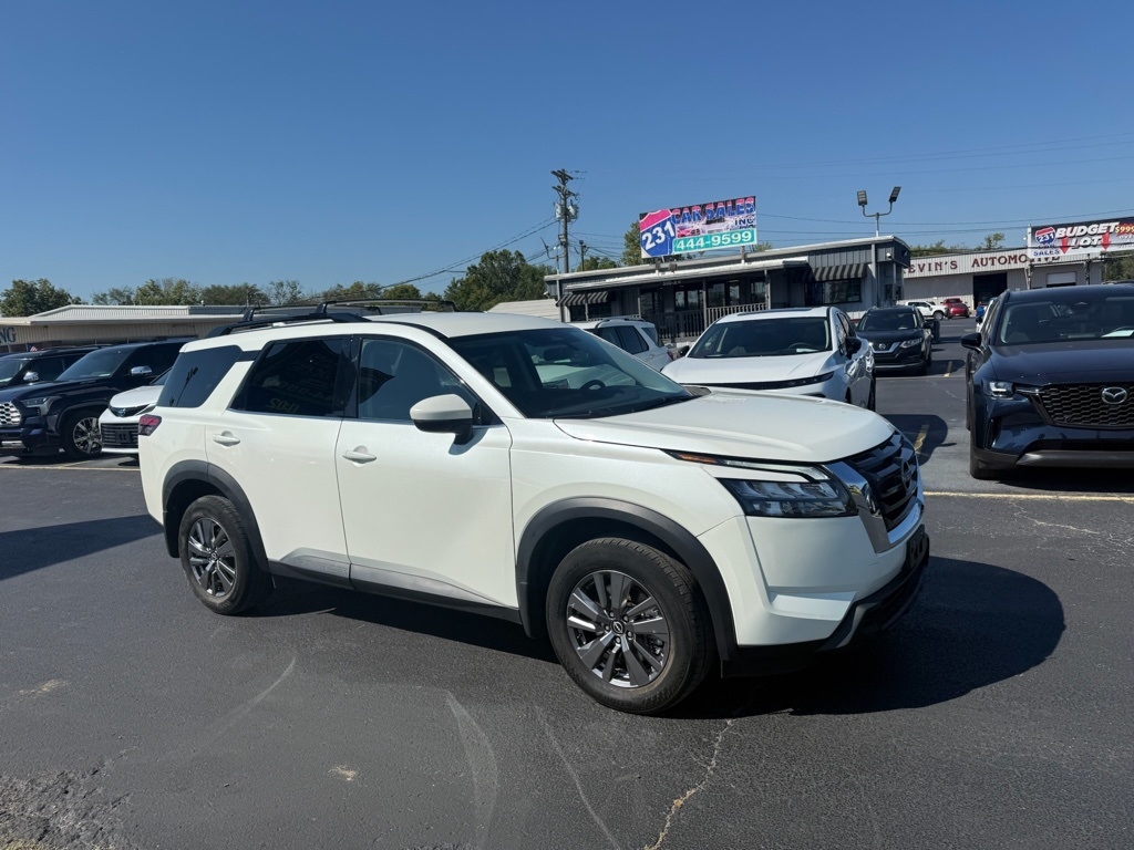 2024 Nissan Pathfinder SV photo 2