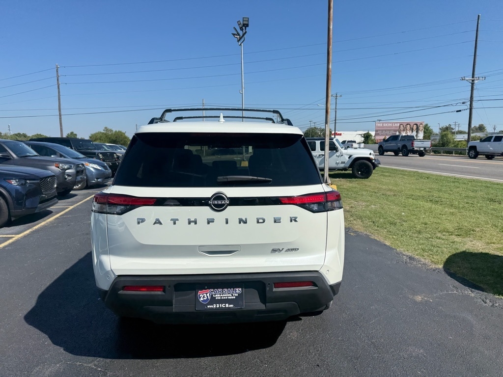2024 Nissan Pathfinder SV photo 4