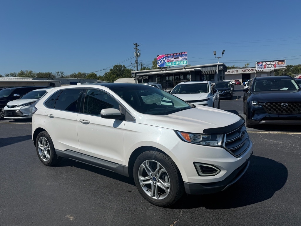 2016 Ford Edge Titanium photo 2