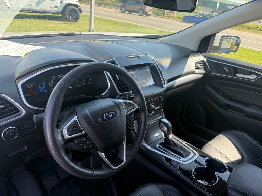 2016 Ford Edge Titanium photo 10