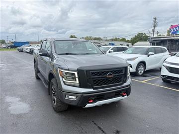 2020 Nissan Titan PRO-4X Crew Cab 4WD