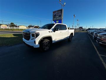 2023 GMC Sierra 1500 AT4 Crew Cab 4WD