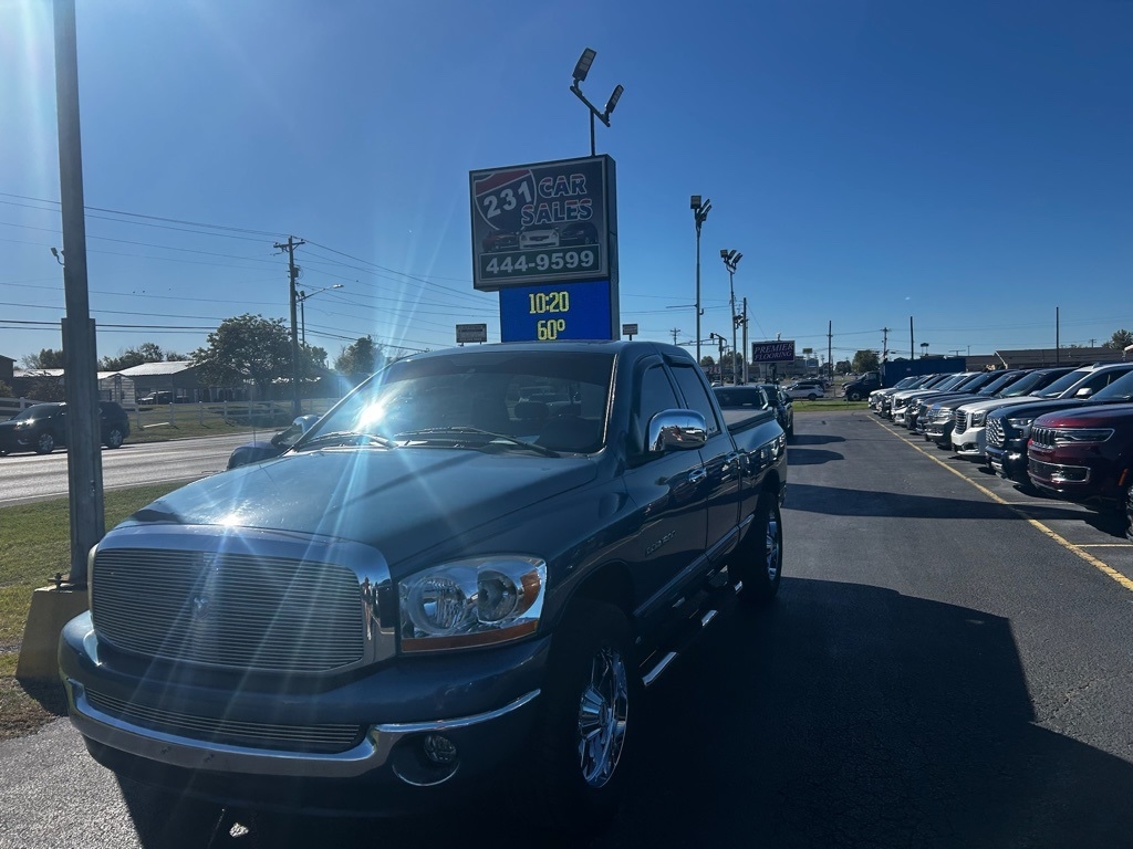 Dodge Ram 1500 SLT Quad Cab 2WD 2006 Dodge Ram 1500 SLT Quad Cab 2WD 2006