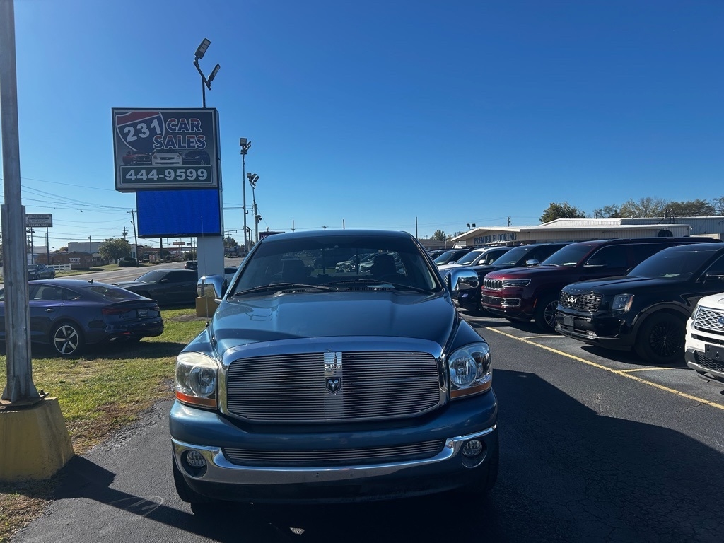 Dodge Ram 1500 SLT Quad Cab 2WD 2006 Dodge Ram 1500 SLT Quad Cab 2WD 2006
