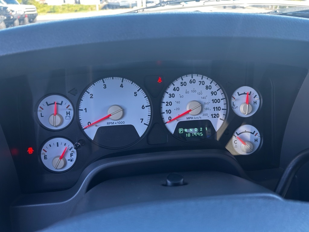 Dodge Ram 1500 SLT Quad Cab 2WD 2006 Dodge Ram 1500 SLT Quad Cab 2WD 2006