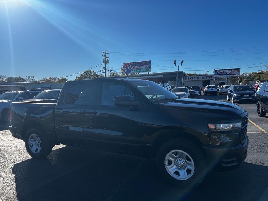 RAM 1500 Tradesman Crew Cab SWB 4WD 2025 RAM 1500 Tradesman Crew Cab SWB 4WD 2025