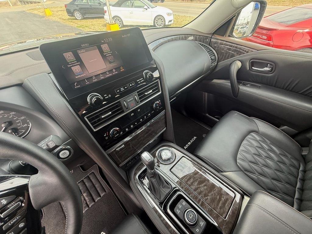 Nissan Armada Platinum AWD 2024