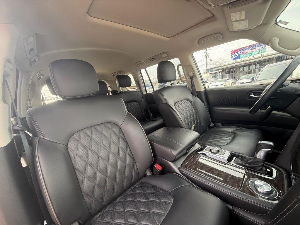 Nissan Armada Platinum AWD 2024