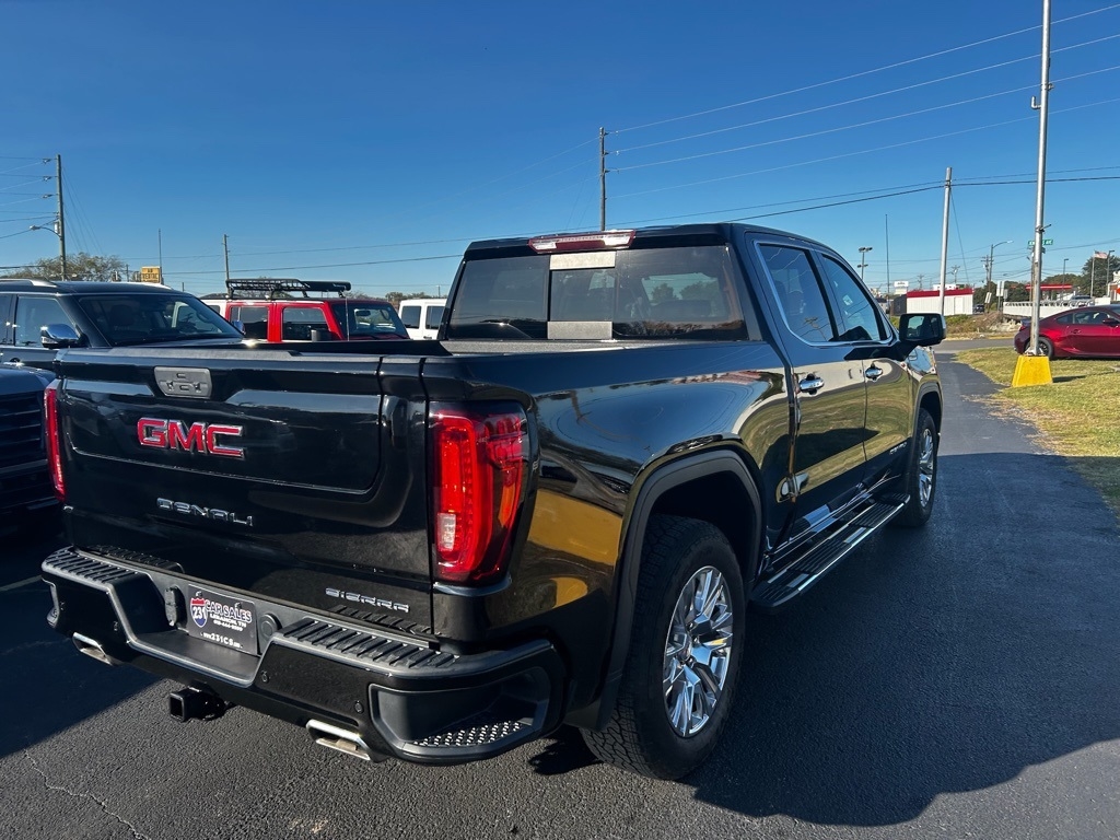 GMC Sierra 1500 Denali Crew Cab 4WD 2020 GMC Sierra 1500 Denali Crew Cab 4WD 2020
