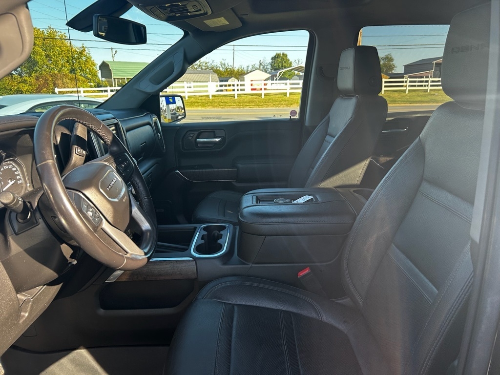 GMC Sierra 1500 Denali Crew Cab 4WD 2020 GMC Sierra 1500 Denali Crew Cab 4WD 2020