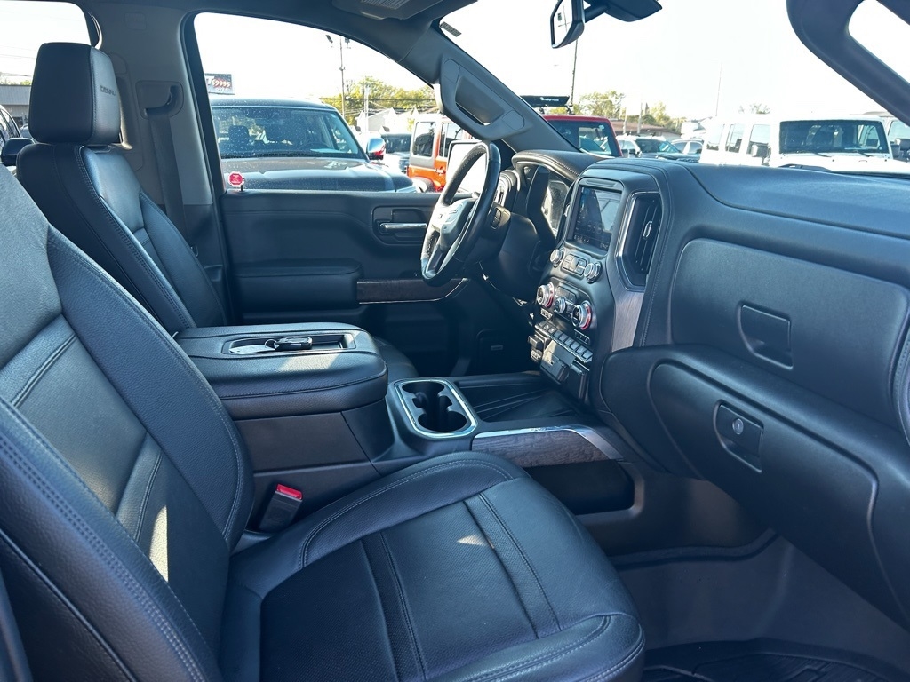 GMC Sierra 1500 Denali Crew Cab 4WD 2020 GMC Sierra 1500 Denali Crew Cab 4WD 2020