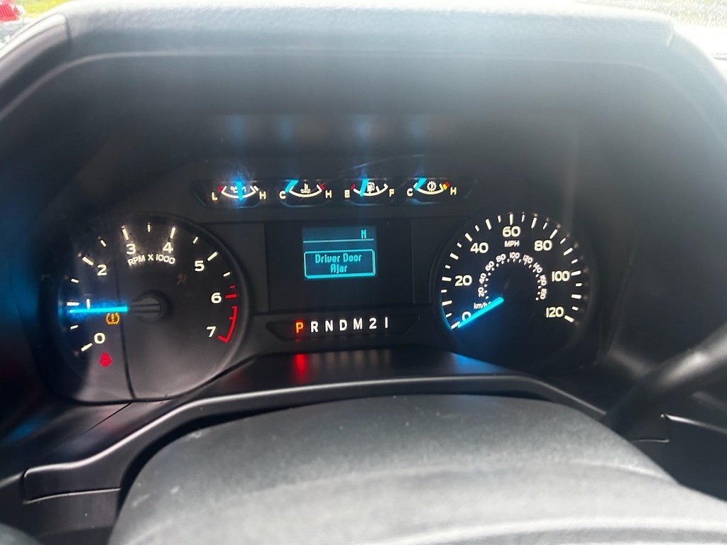 Ford F-150 XL SuperCab 8-ft. 2WD 2015 Ford F-150 XL SuperCab 8-ft. 2WD 2015