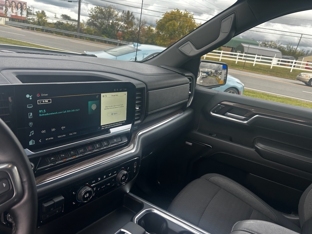 Chevrolet Silverado 1500 RST Crew Cab 4WD 2024 Chevrolet Silverado 1500 RST Crew Cab 4WD 2024