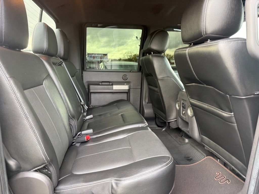 Ford F-250 SD Lariat Crew Cab 4WD 2016 Ford F-250 SD Lariat Crew Cab 4WD 2016