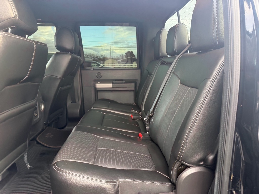 Ford F-250 SD Lariat Crew Cab 4WD 2016 Ford F-250 SD Lariat Crew Cab 4WD 2016