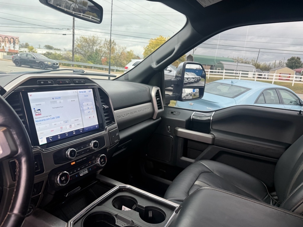 Ford F-350 SD Lariat Crew Cab Long Bed 4WD 2022 Ford F-350 SD Lariat Crew Cab Long Bed 4WD 2022