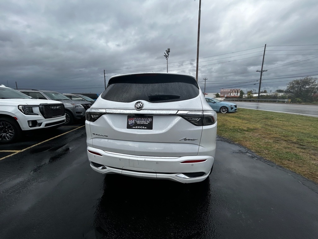 Buick Enclave Avenir FWD 2022 Buick Enclave Avenir FWD 2022