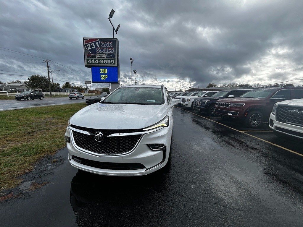 Buick Enclave Avenir FWD 2022 Buick Enclave Avenir FWD 2022