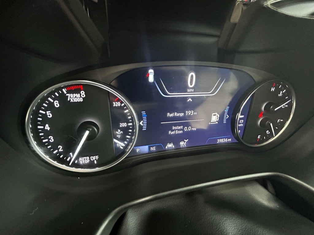 Buick Enclave Avenir FWD 2022 Buick Enclave Avenir FWD 2022