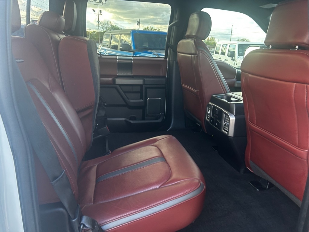 Ford F-150 Platinum SuperCrew 6.5-ft. Bed 4WD 2020 Ford F-150 Platinum SuperCrew 6.5-ft. Bed 4WD 2020