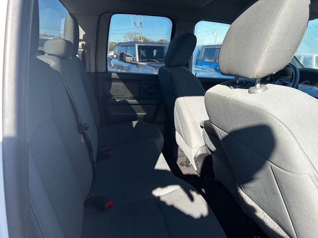 RAM 1500 Tradesman Quad Cab 2WD 2018 RAM 1500 Tradesman Quad Cab 2WD 2018