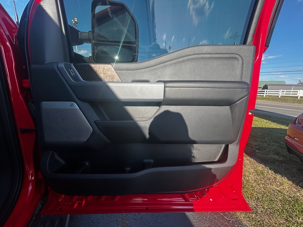 Ford F-250 SD Lariat Crew Cab 4WD 2023 Ford F-250 SD Lariat Crew Cab 4WD 2023