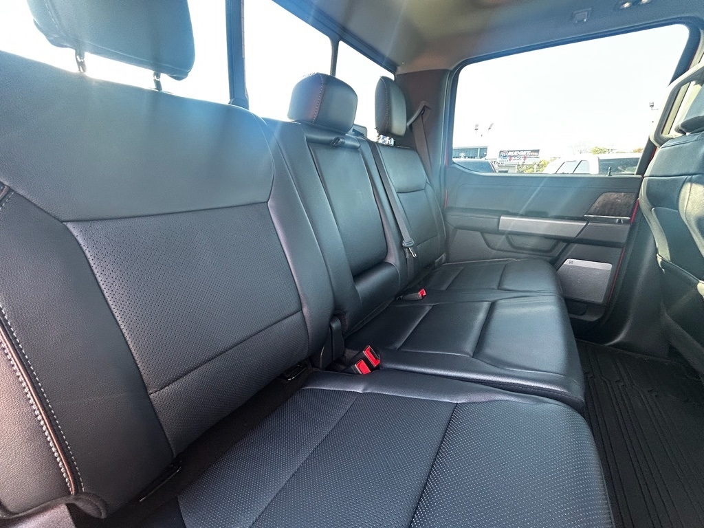 Ford F-250 SD Lariat Crew Cab 4WD 2023 Ford F-250 SD Lariat Crew Cab 4WD 2023