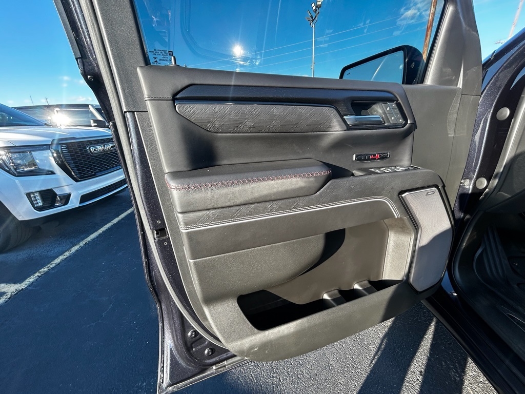 GMC Sierra 1500 AT4X Crew Cab 4WD 2022 GMC Sierra 1500 AT4X Crew Cab 4WD 2022