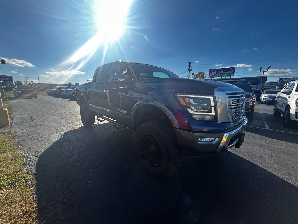 Nissan Titan Platinum Reserve Crew Cab 4WD 2022 Nissan Titan Platinum Reserve Crew Cab 4WD 2022
