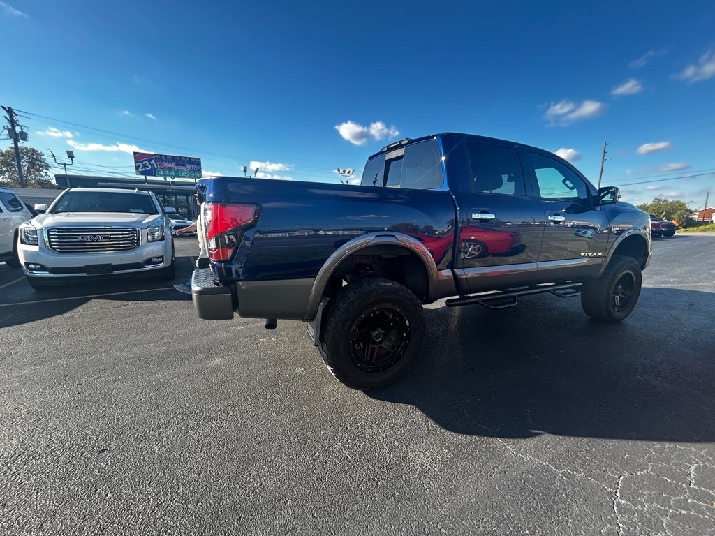 Nissan Titan Platinum Reserve Crew Cab 4WD 2022 Nissan Titan Platinum Reserve Crew Cab 4WD 2022