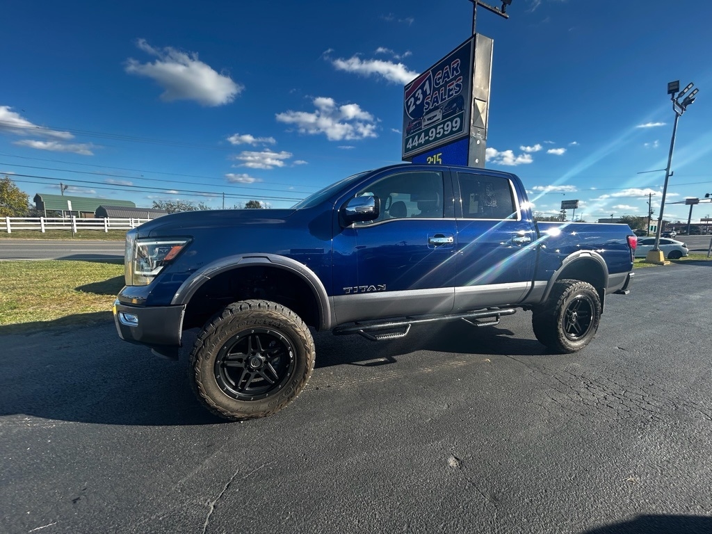 2022 Nissan Titan Platinum Reserve Crew Cab 4WD