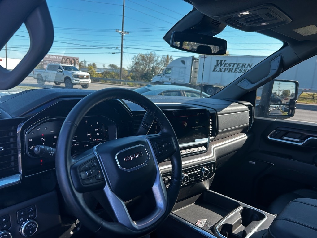 GMC Sierra 2500HD SLT Crew Cab 2WD 2024 GMC Sierra 2500HD SLT Crew Cab 2WD 2024